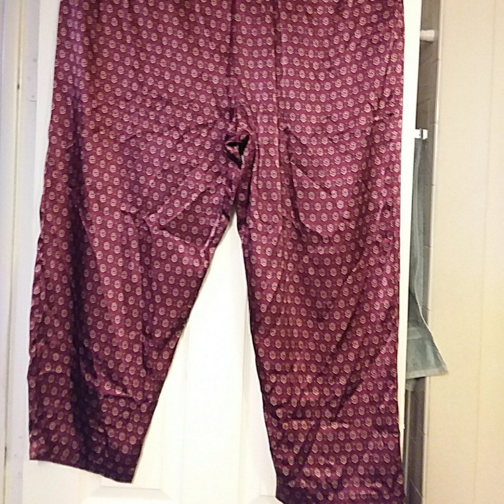 Sateen like leep pants